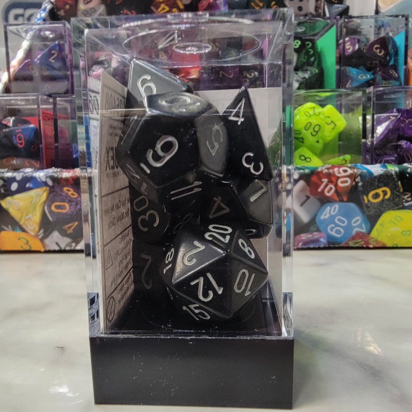 CHX 25408 Opaque Black/White 7-Die Set